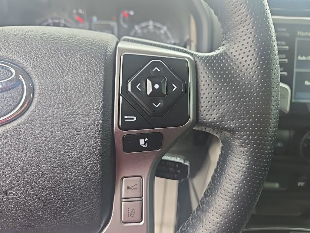 Used 2024 Toyota 4Runner SR5 Premium w/ Moonroof Package RWD image 22