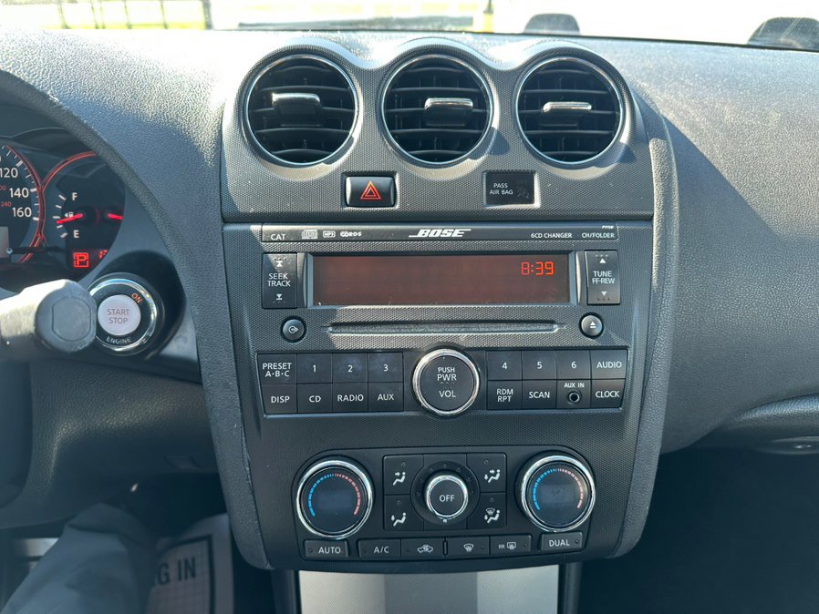 Used 2009 Nissan Altima 3.5 SL w/ Emergency Aid Pkg FWD image 18