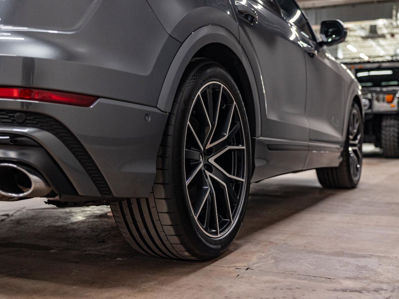Used 2021 Audi SQ8 Prestige w/ Prestige Package AWD/4WD image 24