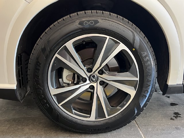 Used 2024 Lexus RX 350 Premium w/ Accessory Package (Z1) FWD image 9