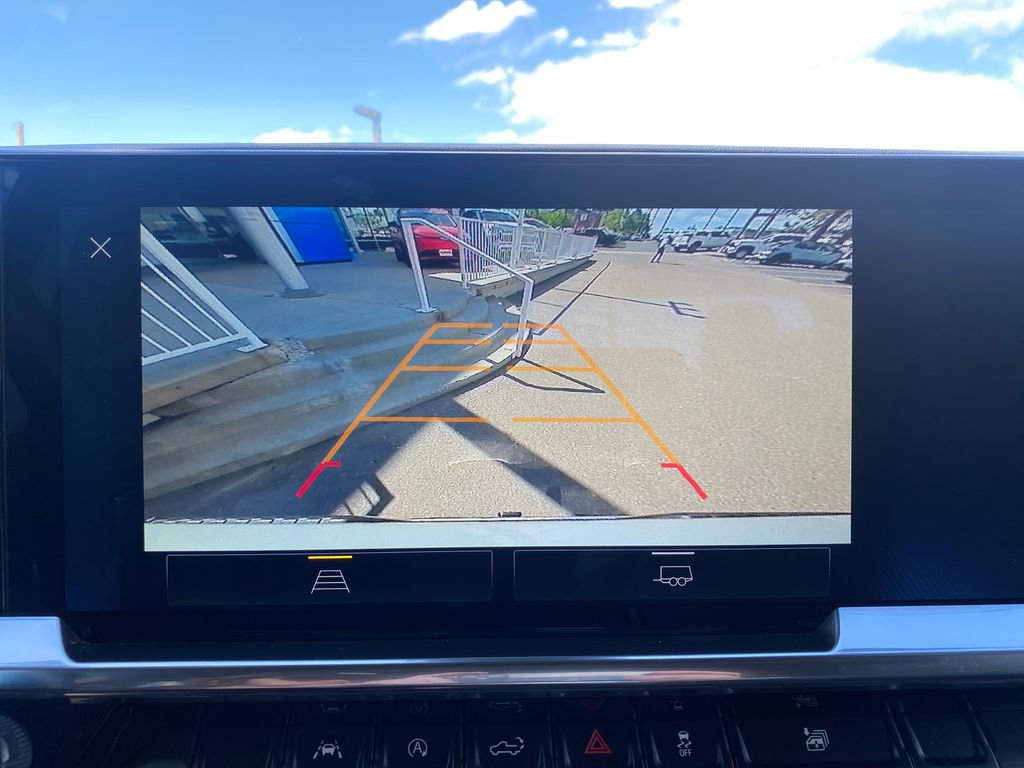 Used 2024 Chevrolet Silverado 1500 LT AWD/4WD image 20