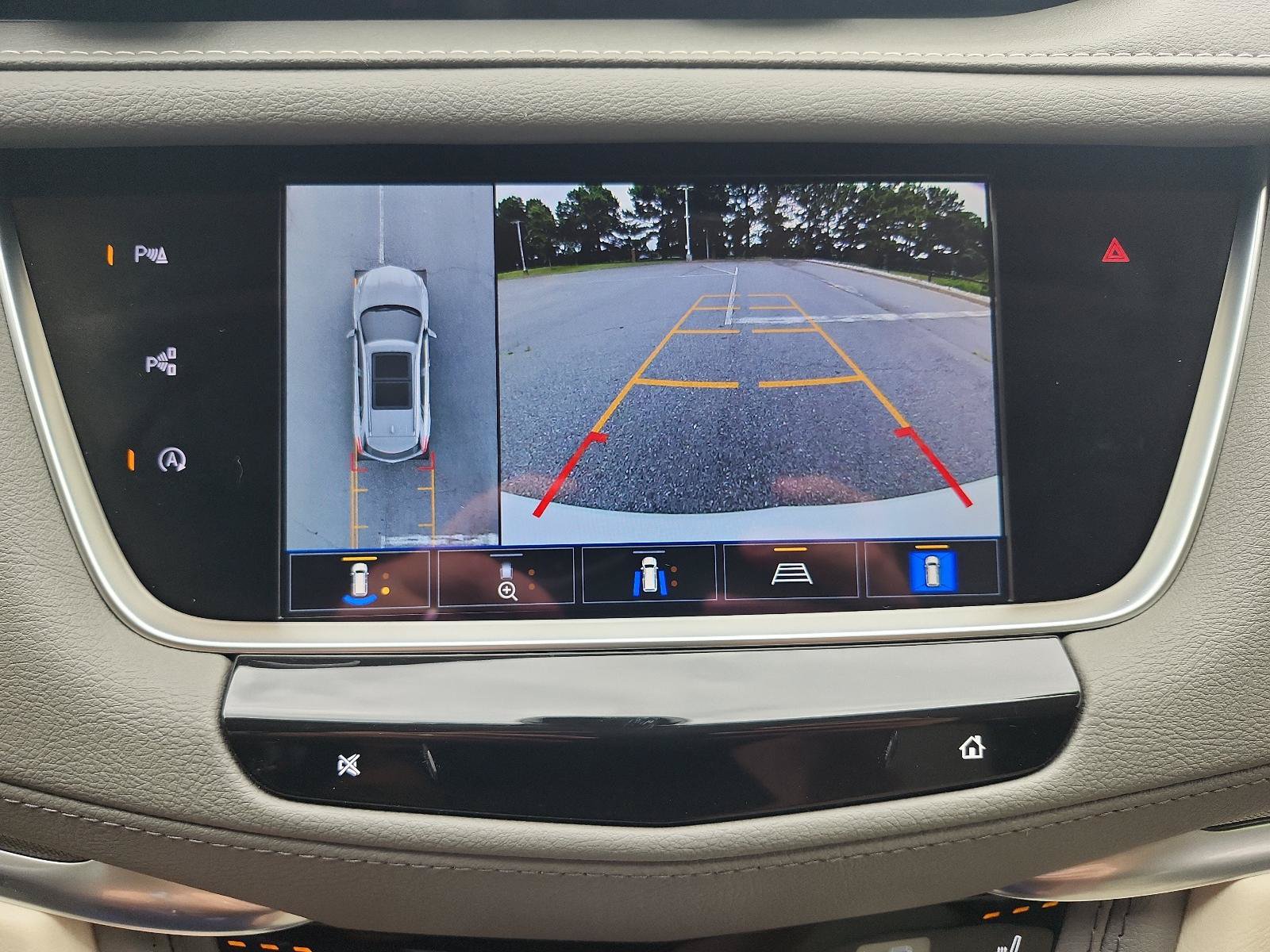 Used 2024 Cadillac XT5 Premium Luxury w/ Technology Package FWD image 18
