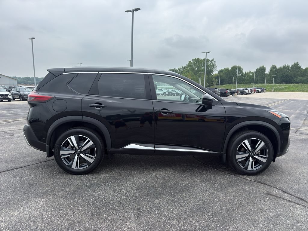 Certified 2023 Nissan Rogue Platinum w/ Platinum Premium Package AWD/4WD image 4