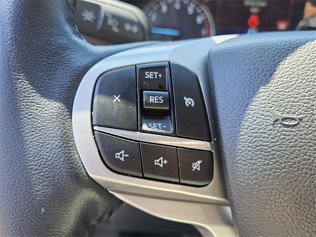 Used 2023 Ford Explorer XLT image 26
