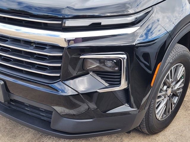 Used 2024 Chevrolet Traverse LT image 11