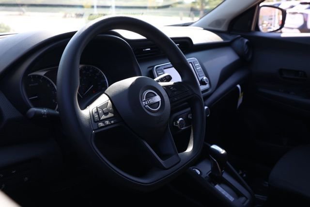 New 2025 Nissan Kicks Play S image 14