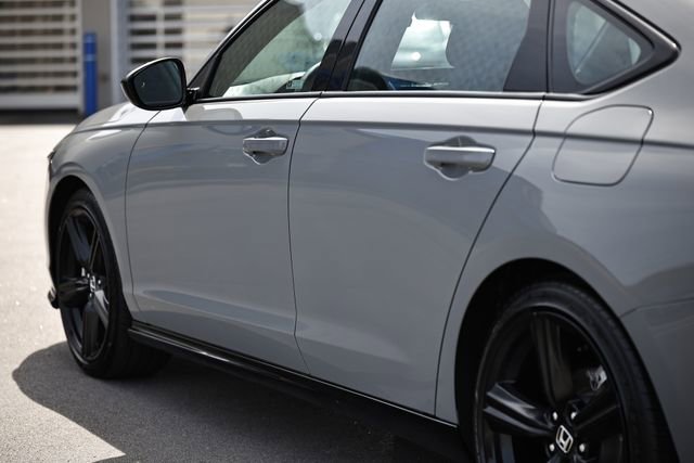 Certified 2025 Honda Accord Sport image 5