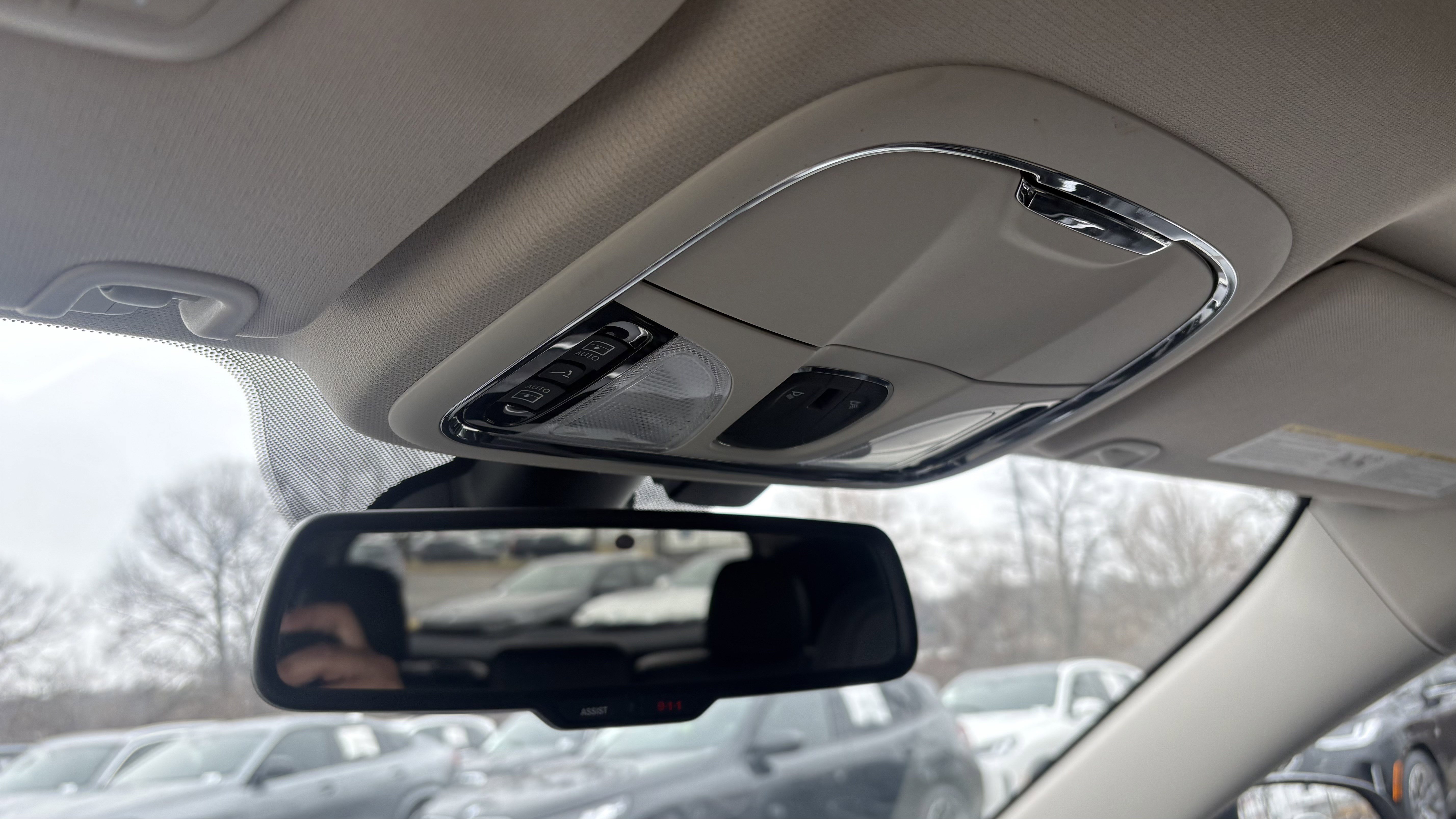 Used 2018 Jeep Cherokee Trailhawk w/ Quick Order Package 27L image 28