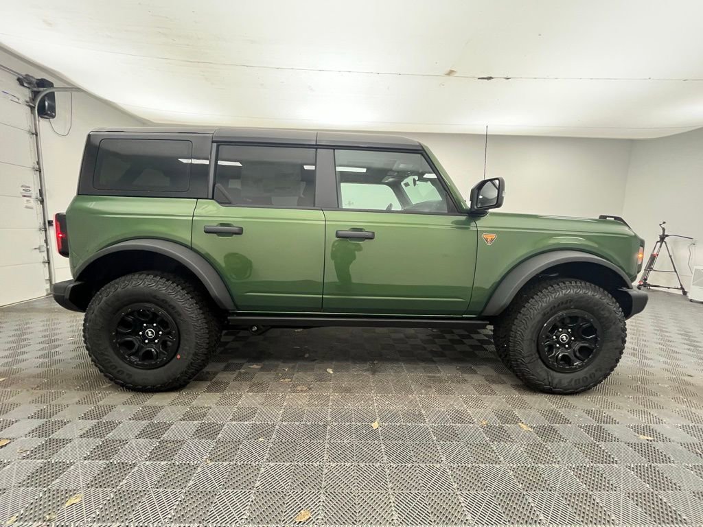 New 2025 Ford Bronco Badlands image 8