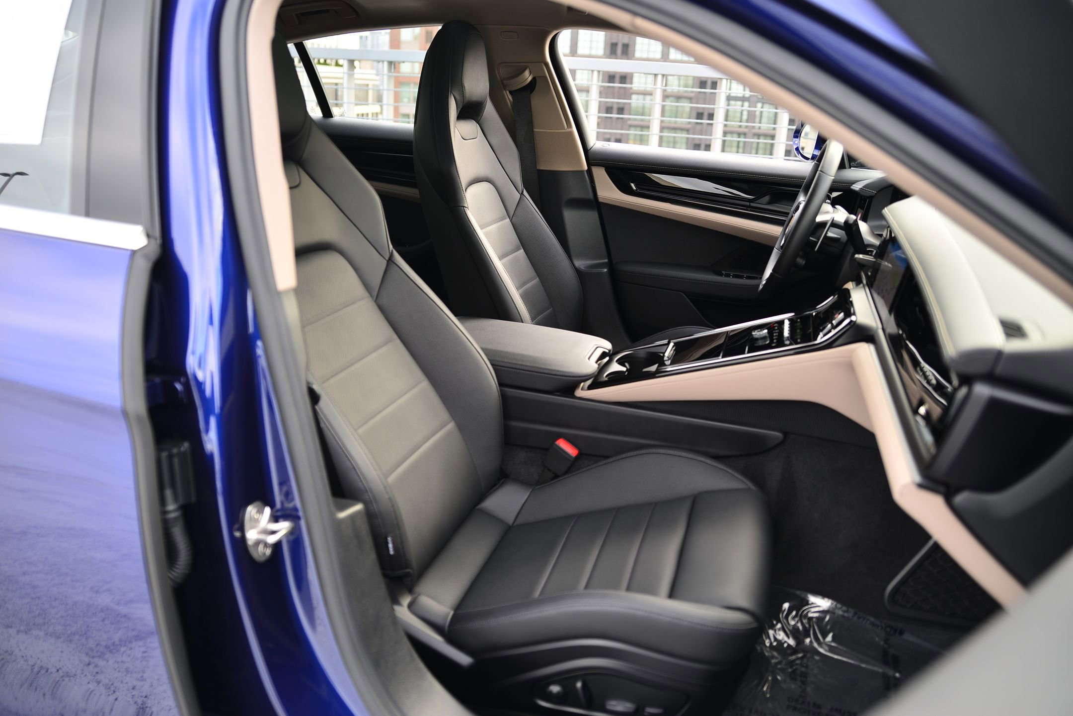 Certified 2024 Porsche Panamera 4 image 20