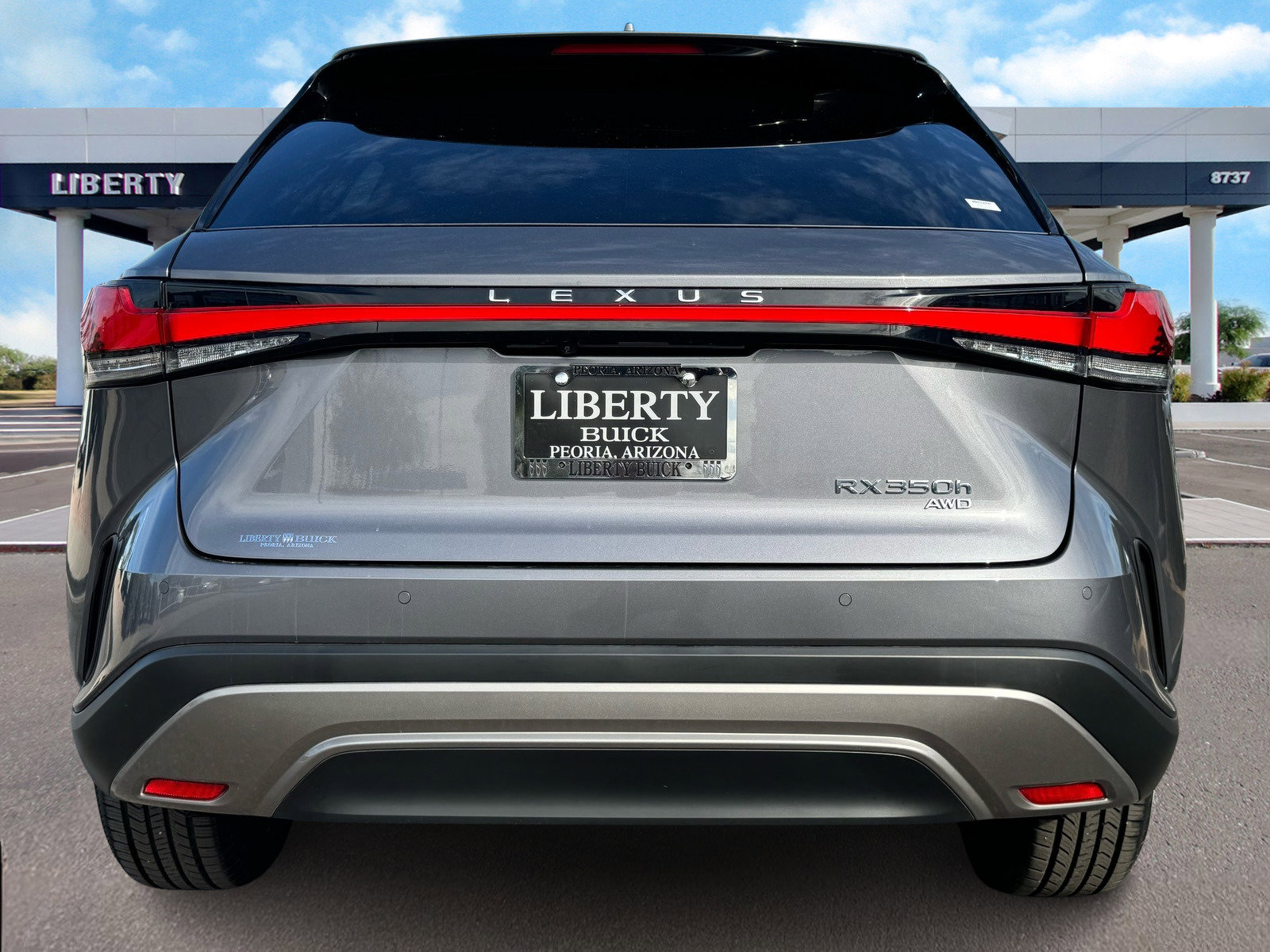 Used 2023 Lexus RX 350h w/ Accessory Package (Z1) image 5