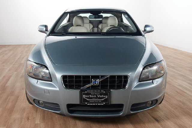 Used 2008 Volvo C70 T5 FWD image 2