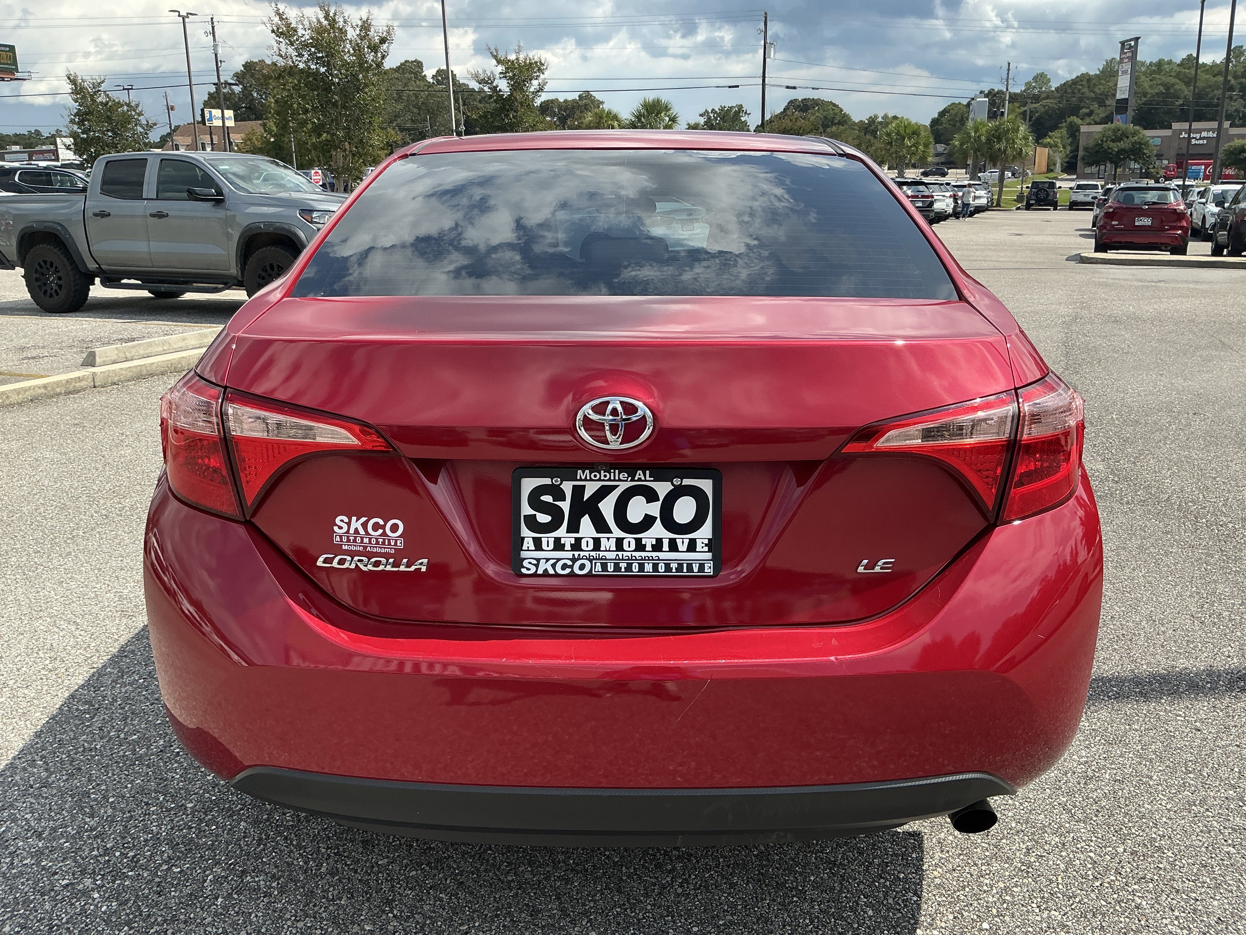 Used 2018 Toyota Corolla LE FWD image 4