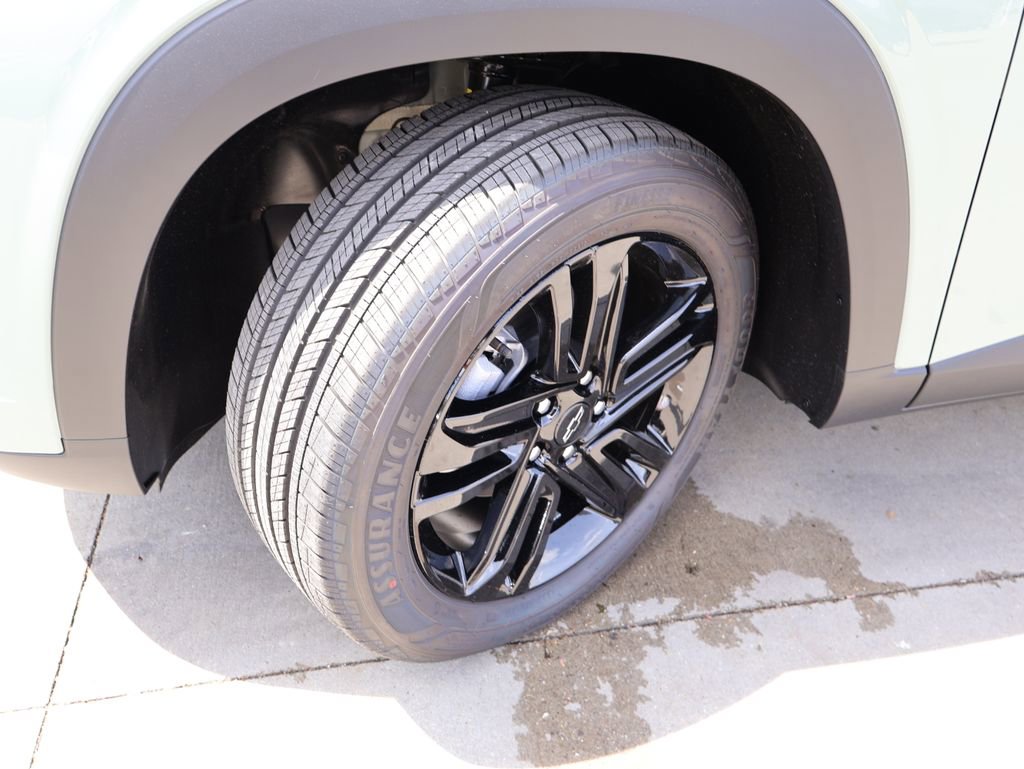 New 2026 Chevrolet Trax ACTIV w/ Driver Confidence Package FWD image 35