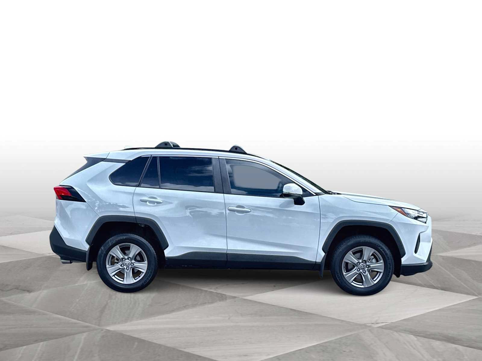 Used 2024 Toyota RAV4 XLE w/ Convenience Package FWD image 9