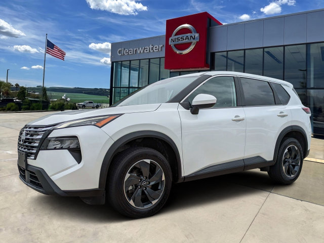 Used 2024 Nissan Rogue SV AWD/4WD image 9