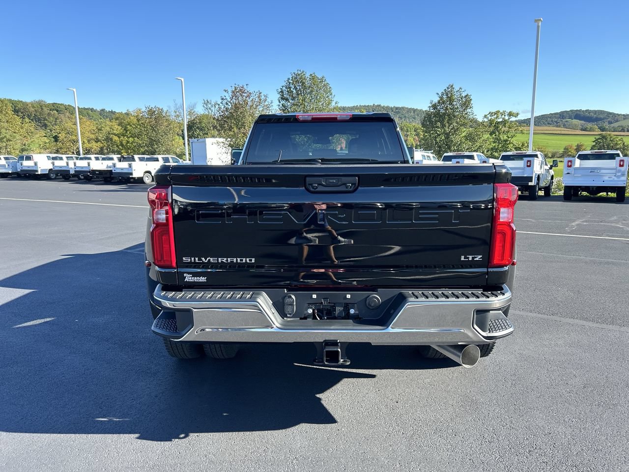 New 2026 Chevrolet Silverado 3500 LTZ w/ LTZ Convenience Package AWD/4WD image 6
