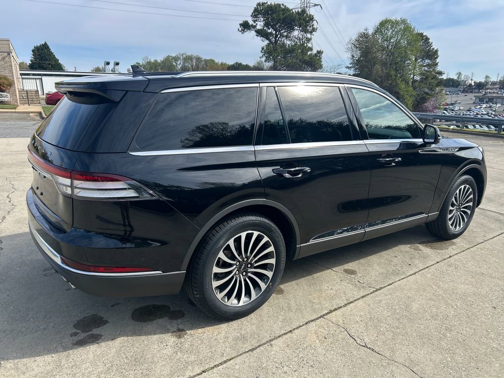 Certified 2023 Lincoln Aviator Reserve w/ Equipment Group 201A image 5