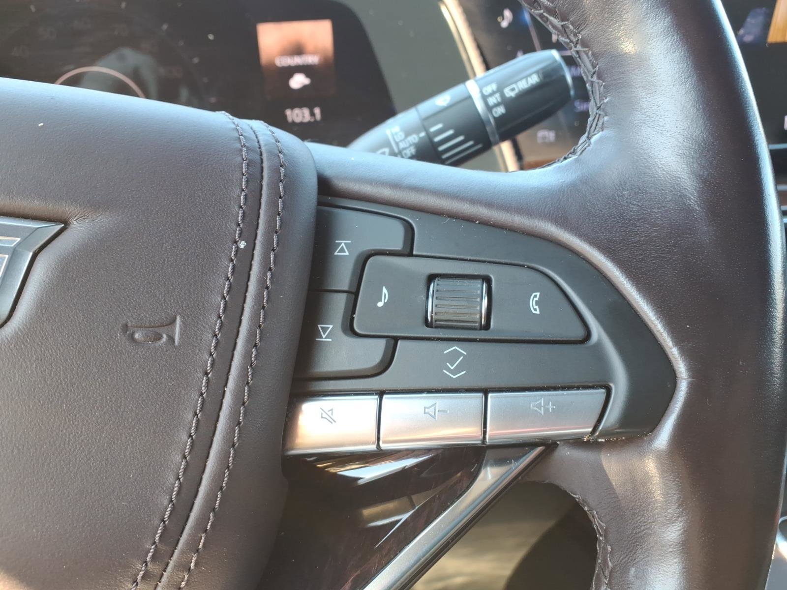 Certified 2023 Cadillac Escalade Sport Platinum AWD/4WD image 16