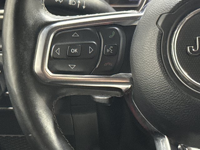 Used 2018 Jeep Wrangler Unlimited Sahara w/ Cold Weather Group AWD/4WD image 17
