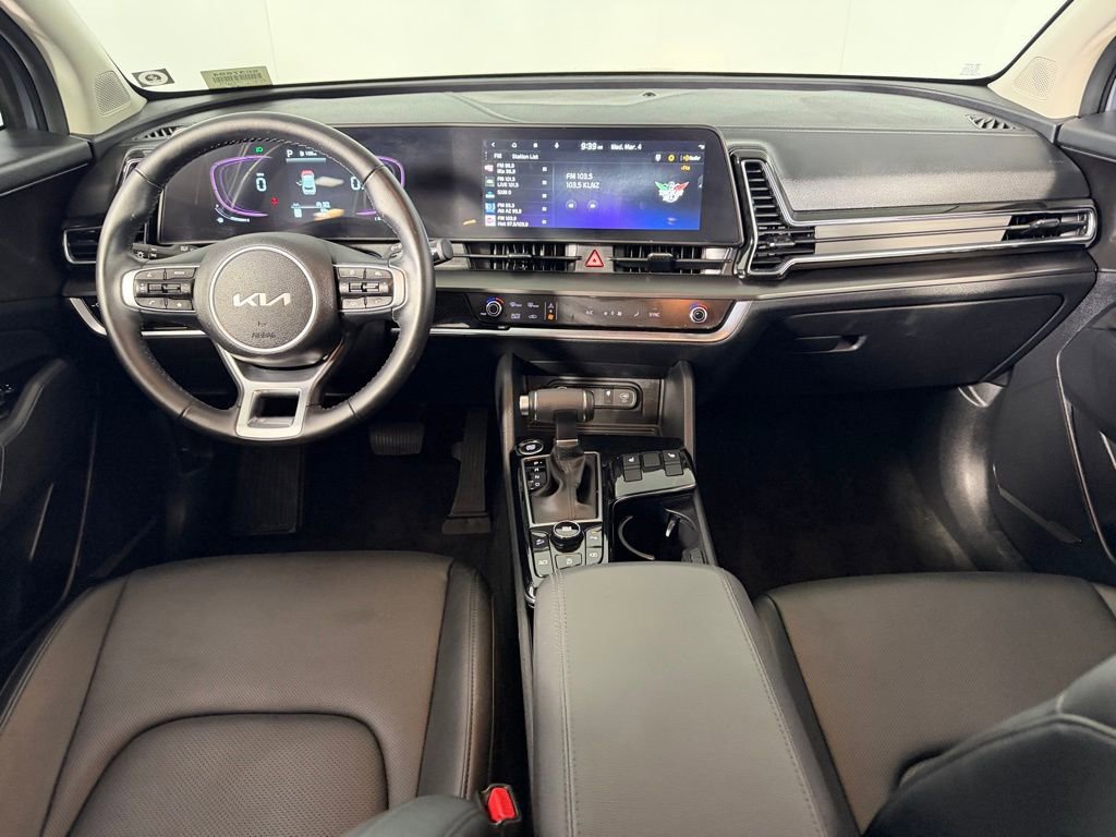 Used 2025 Kia Sportage EX image 13