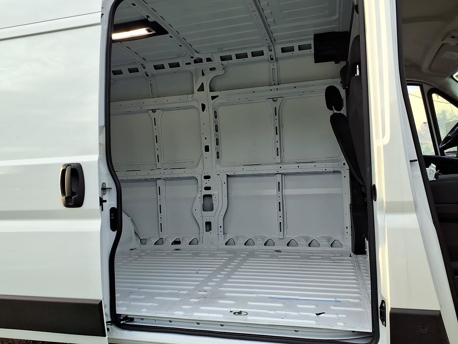 New 2026 RAM ProMaster 2500 w/ Advanced Safety Group FWD image 9