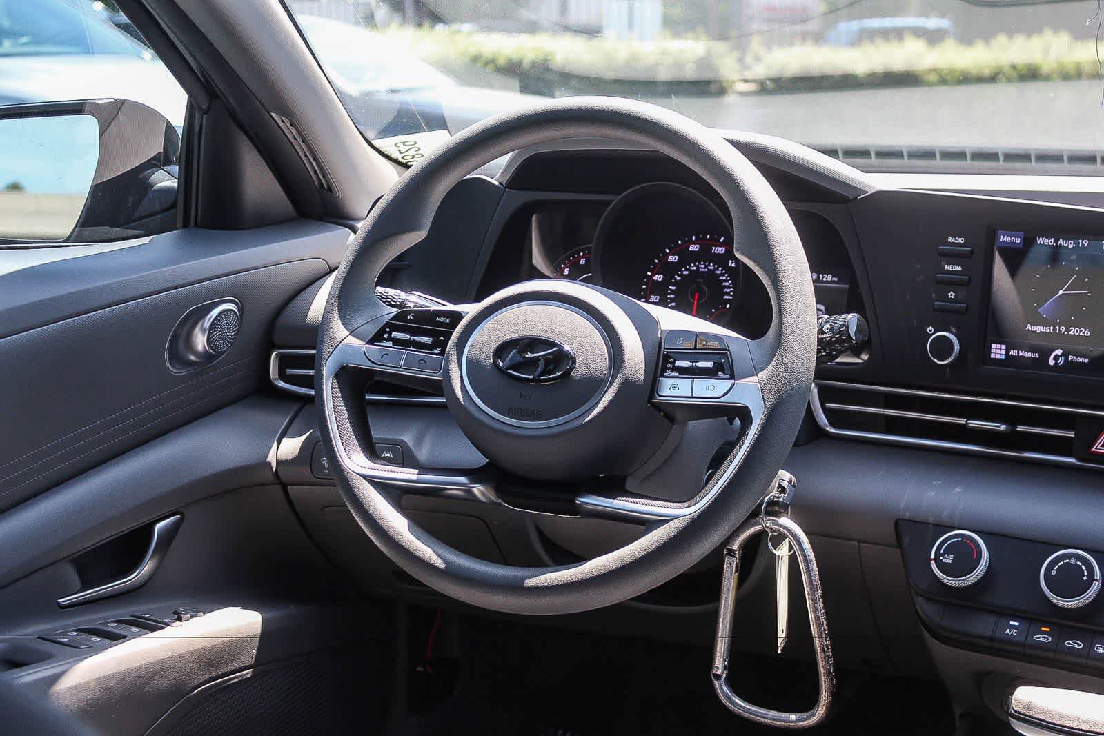 Certified 2023 Hyundai Elantra SE FWD image 19