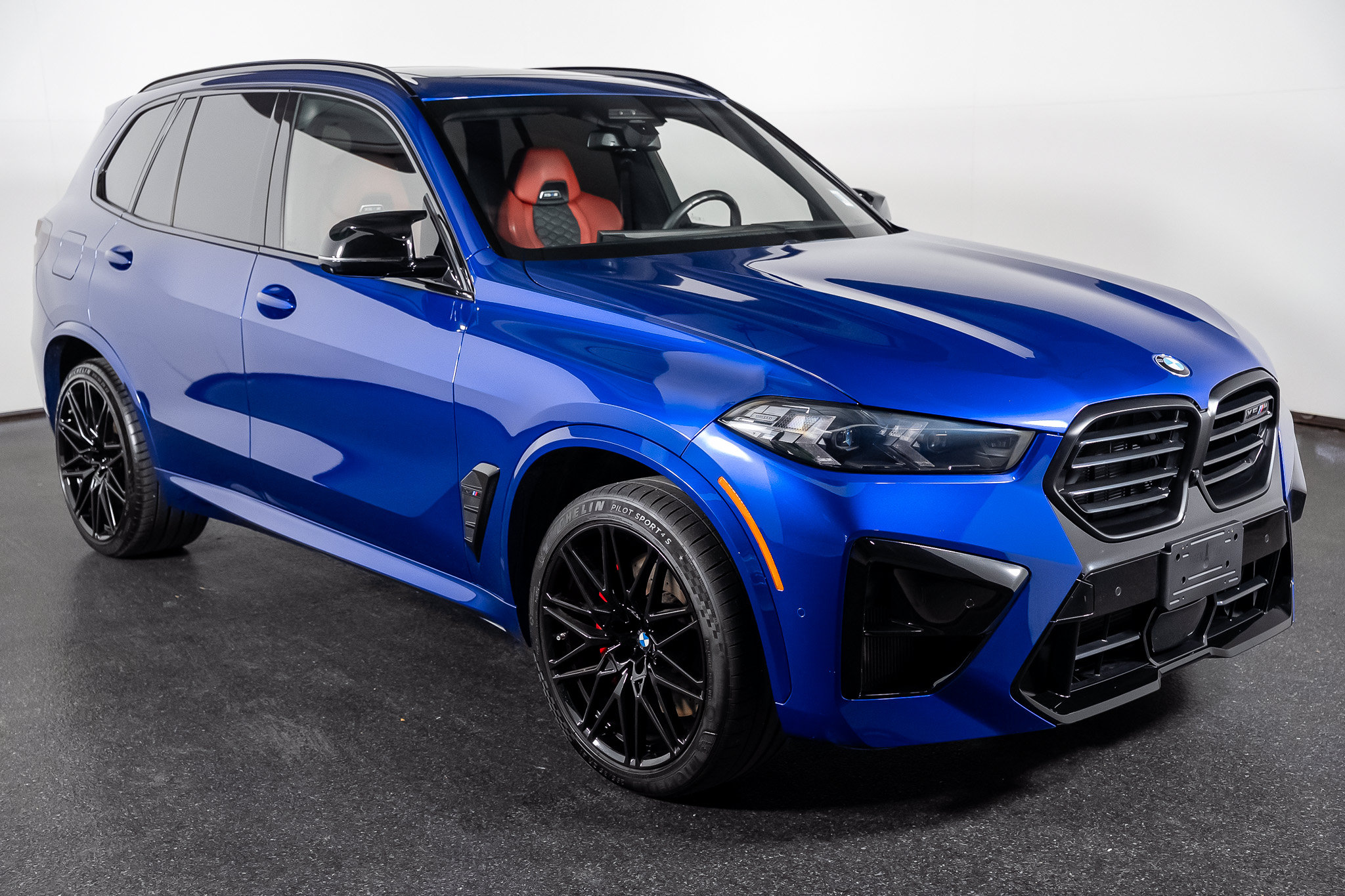 Used 2025 BMW X5 M Competition AWD/4WD image 46