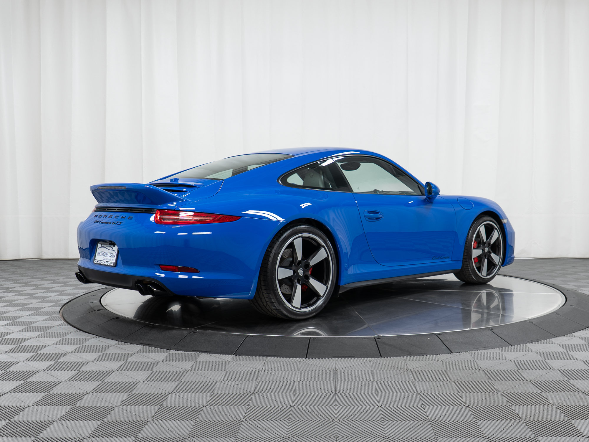 Certified 2016 Porsche 911 Carrera GTS RWD image 7