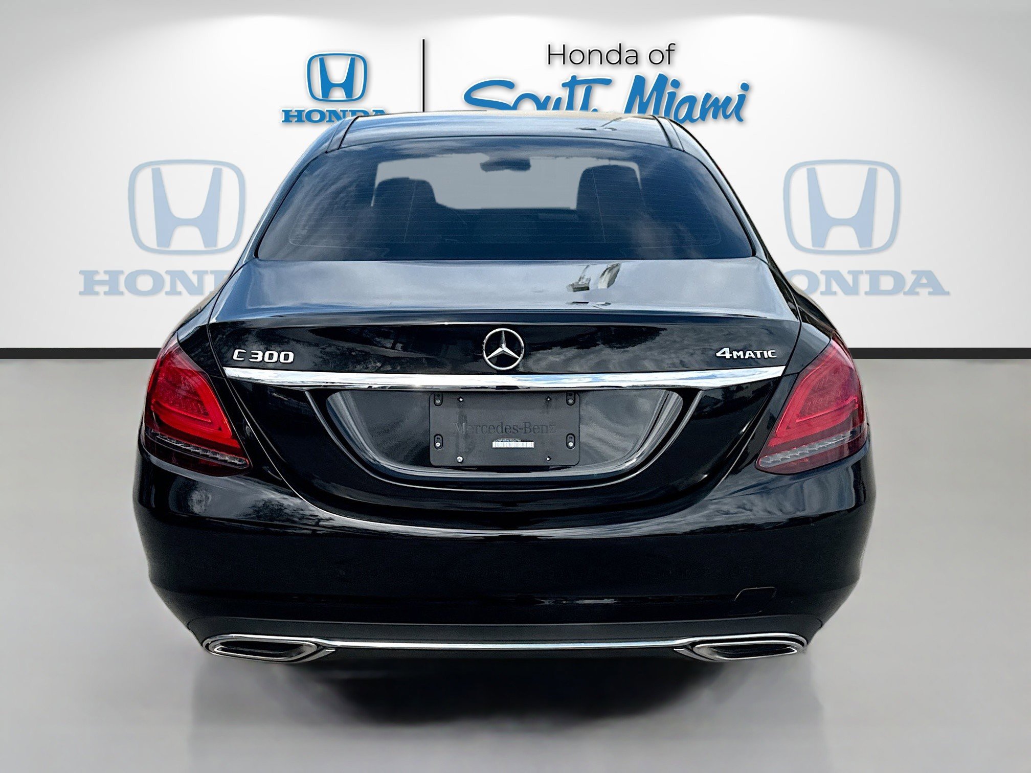 Used 2020 Mercedes-Benz C 300 4MATIC Sedan w/ Premium Package image 6