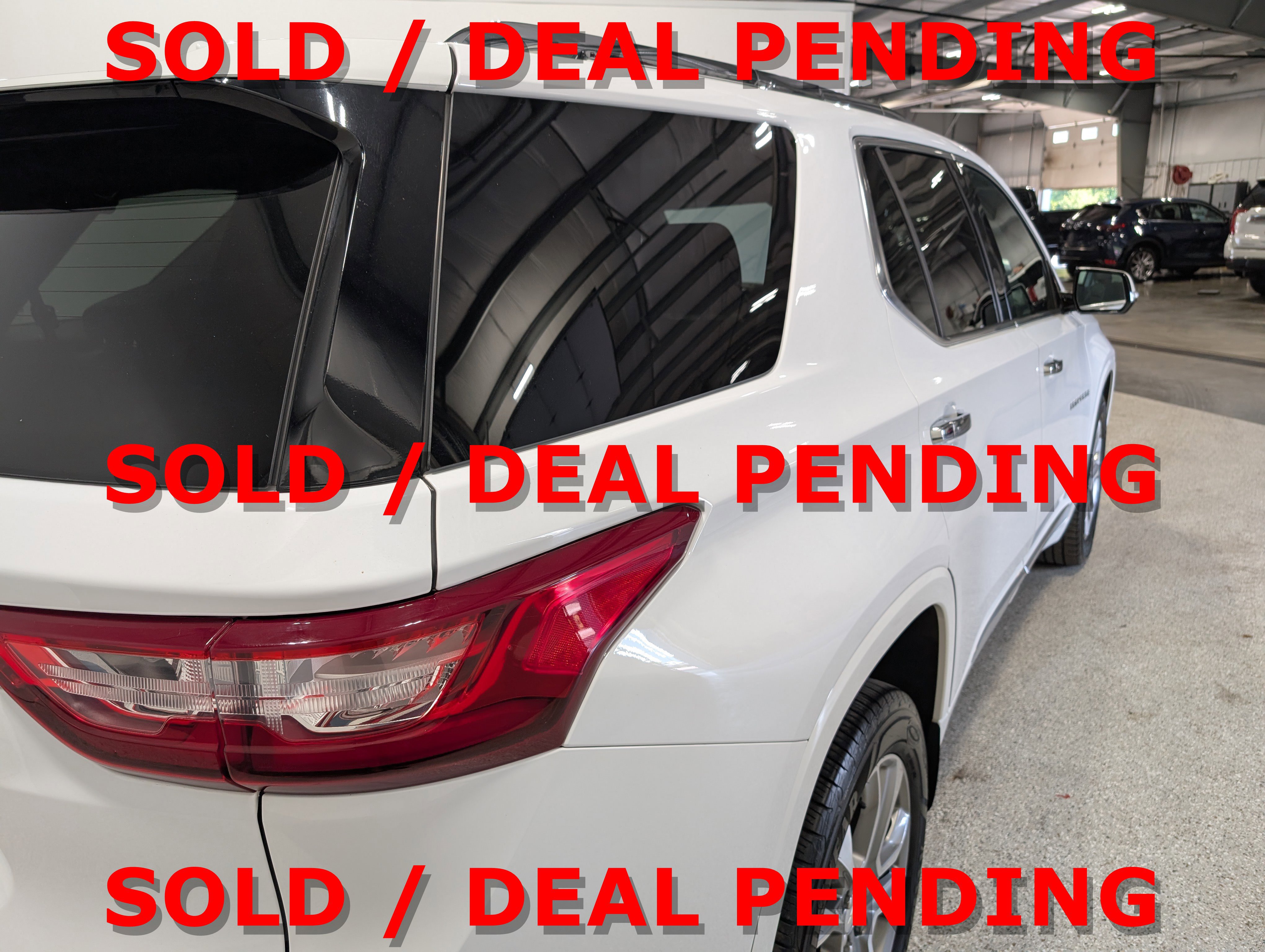 Used 2020 Chevrolet Traverse Premier image 3