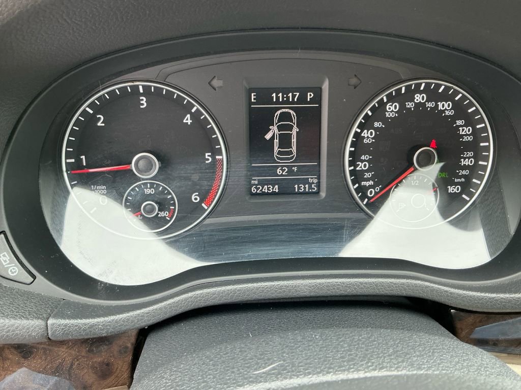 Used 2015 Volkswagen Passat TDI SEL Premium FWD image 19