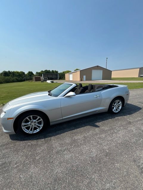 Used 2015 Chevrolet Camaro LT RWD image 5