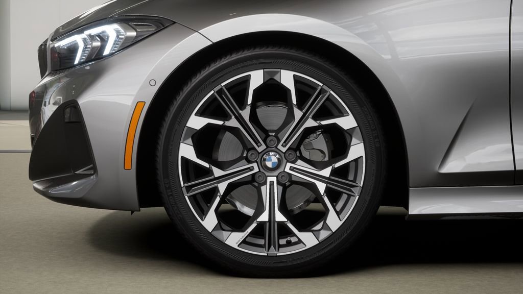 Used 2026 BMW 330i Sedan w/ Premium Package image 35