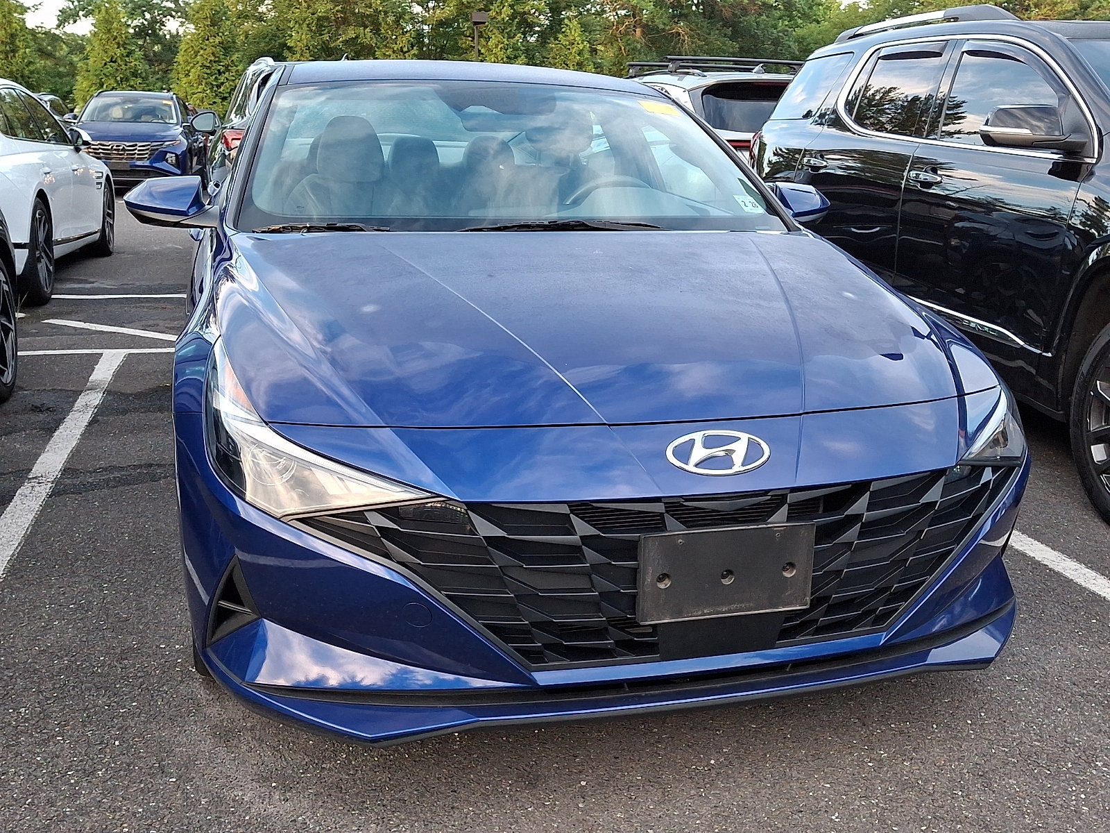 Used 2023 Hyundai Elantra SEL w/ Convenience Package FWD image 4