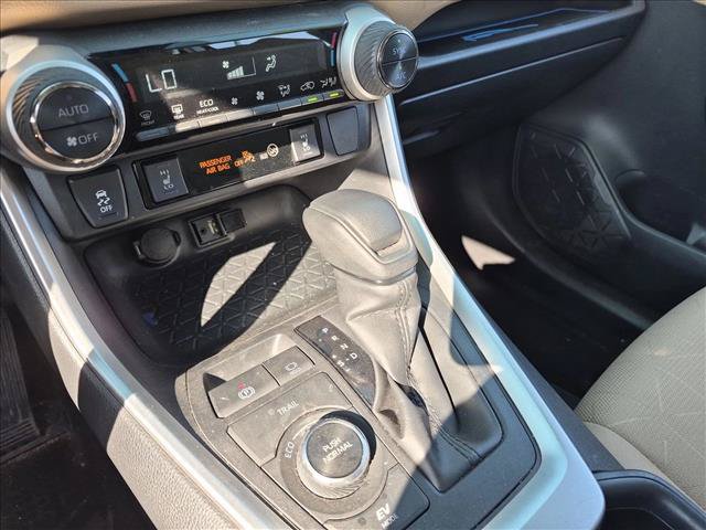 Used 2019 Toyota RAV4 XLE w/ Convenience Package AWD/4WD image 11