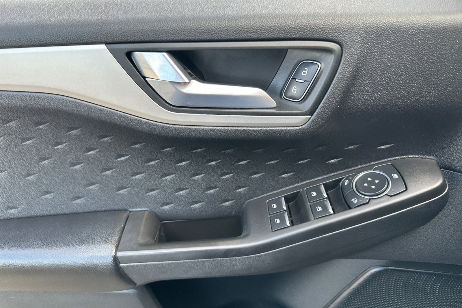 Used 2020 Ford Escape SE Sport AWD/4WD image 12