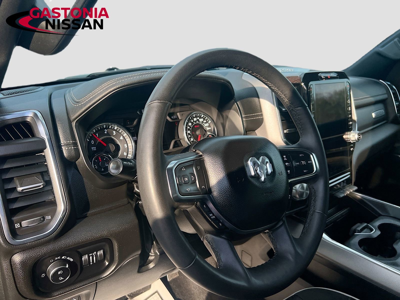 Used 2025 RAM 1500 Laramie image 11