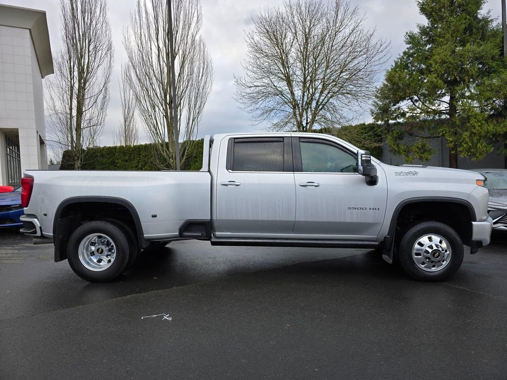 Used 2023 Chevrolet Silverado 3500 High Country image 2