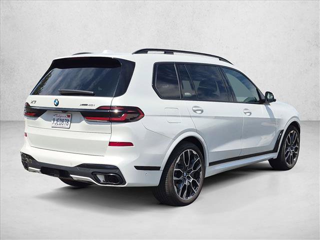 Used 2024 BMW X7 xDrive40i w/ M Sport Package AWD/4WD image 5