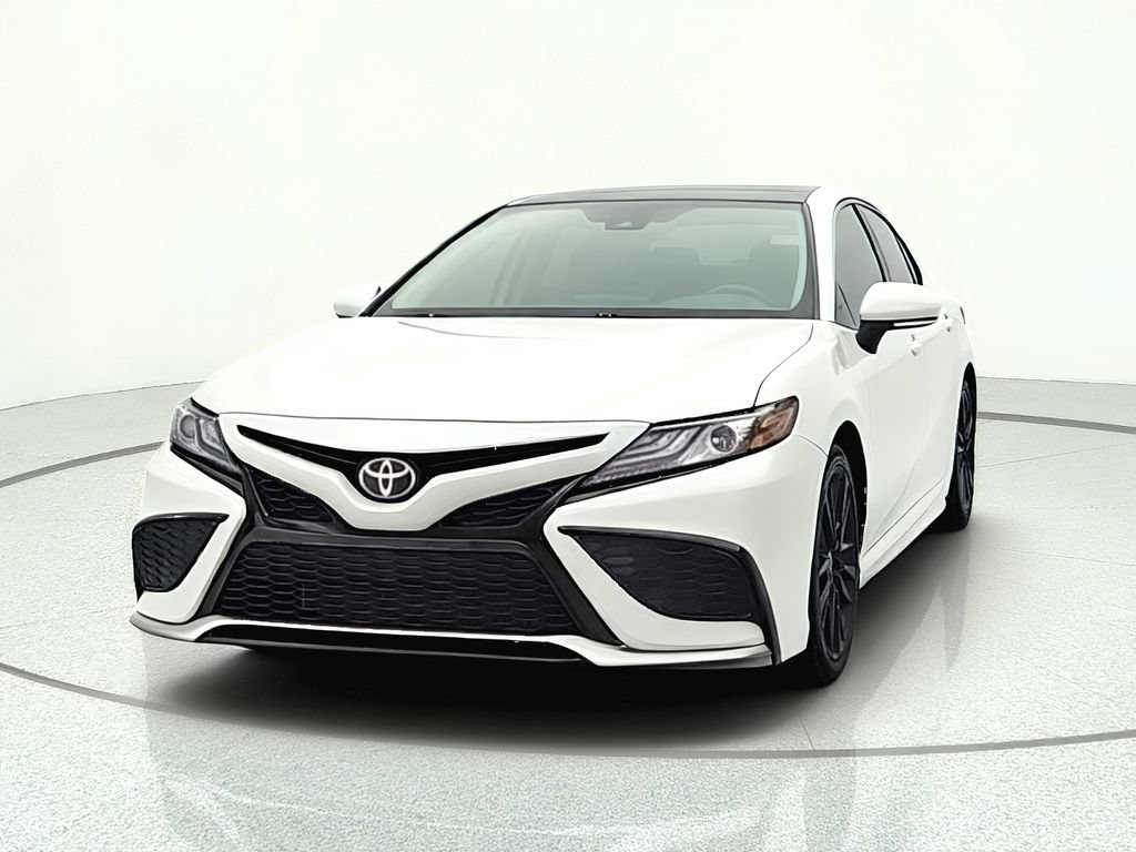 Used 2023 Toyota Camry XSE w/ Navigation Package FWD image 2