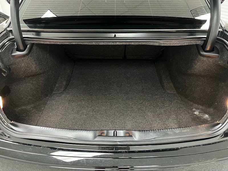 Used 2022 Chrysler 300 Touring w/ Sport Appearance Package image 14