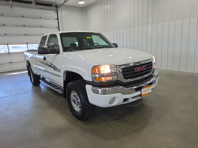 Used 2003 GMC Sierra 2500 SLE w/ Snow Plow Prep Package AWD/4WD image 2