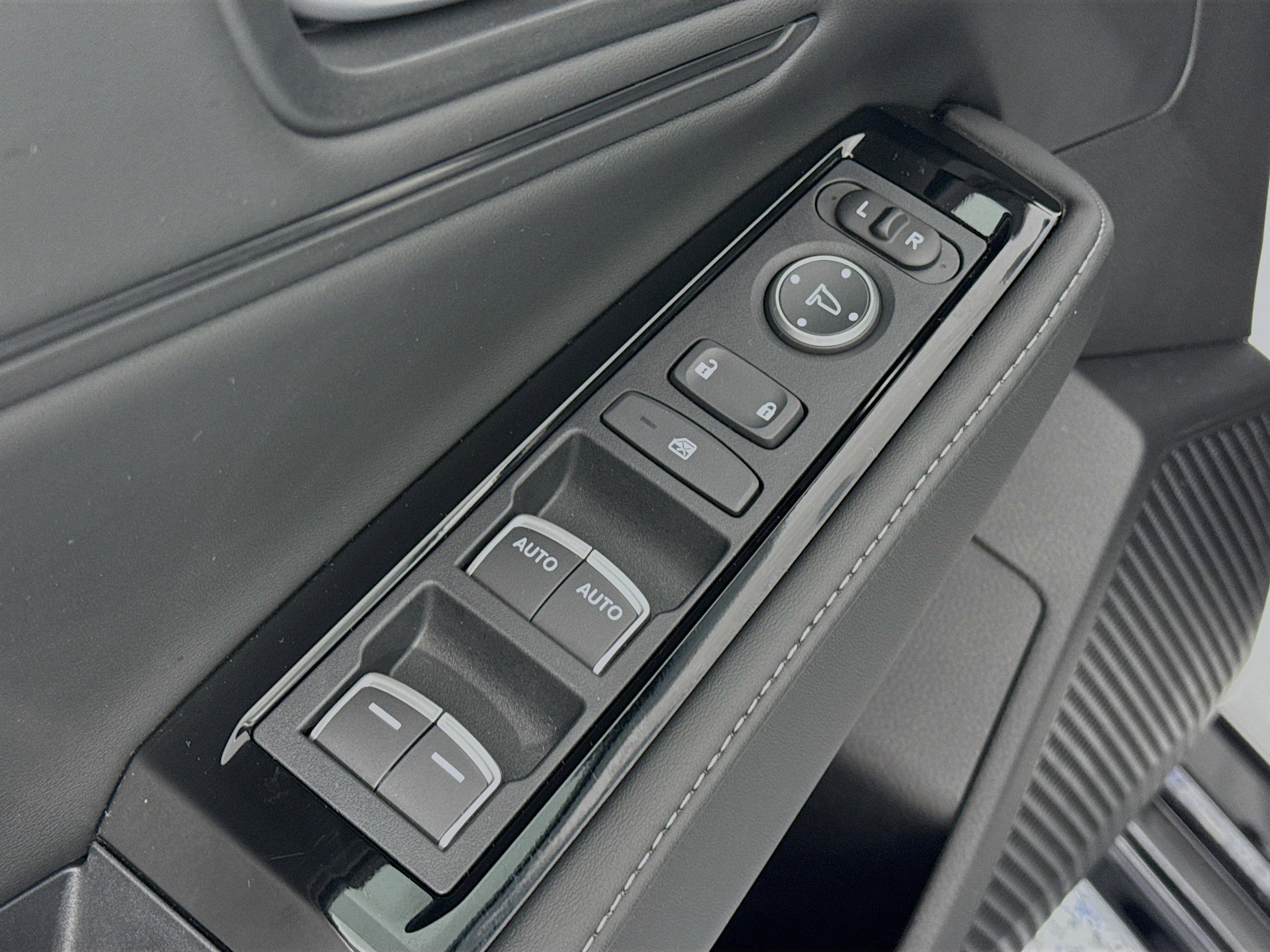 Certified 2025 Honda Accord Touring image 18