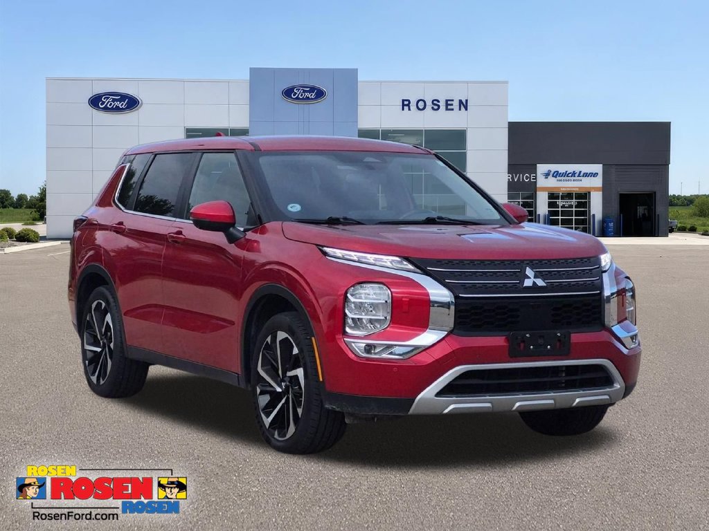 Used 2024 Mitsubishi Outlander SE AWD/4WD image 1