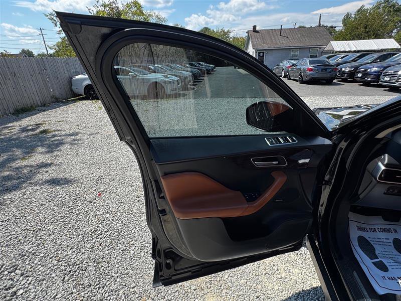 Used 2018 Jaguar F-PACE Portfolio image 26