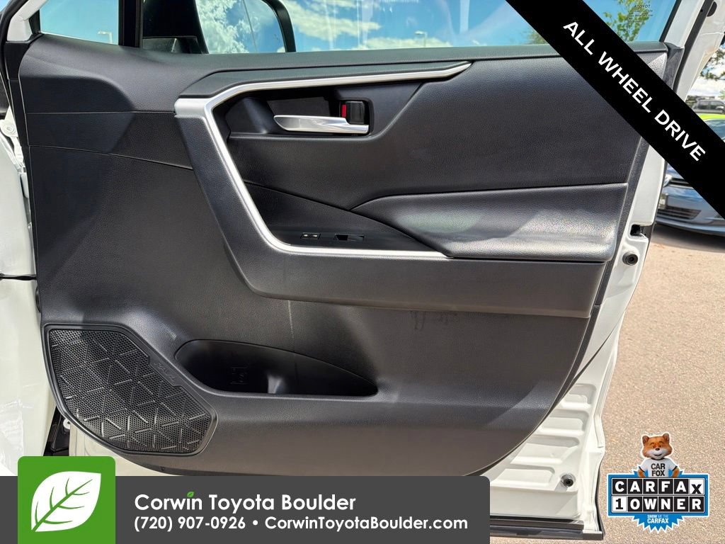 Used 2019 Toyota RAV4 XLE w/ Convenience Package AWD/4WD image 9