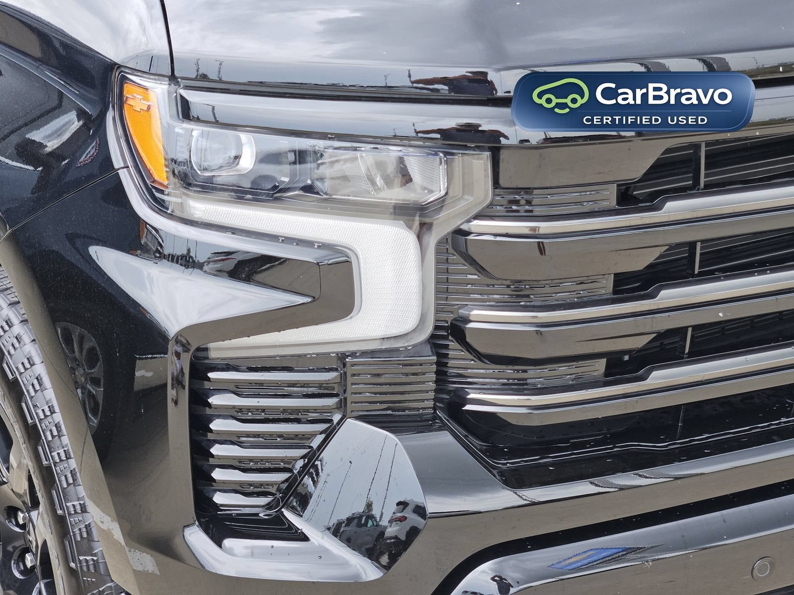 Certified 2025 Chevrolet Silverado 1500 High Country w/ Midnight Edition AWD/4WD image 10