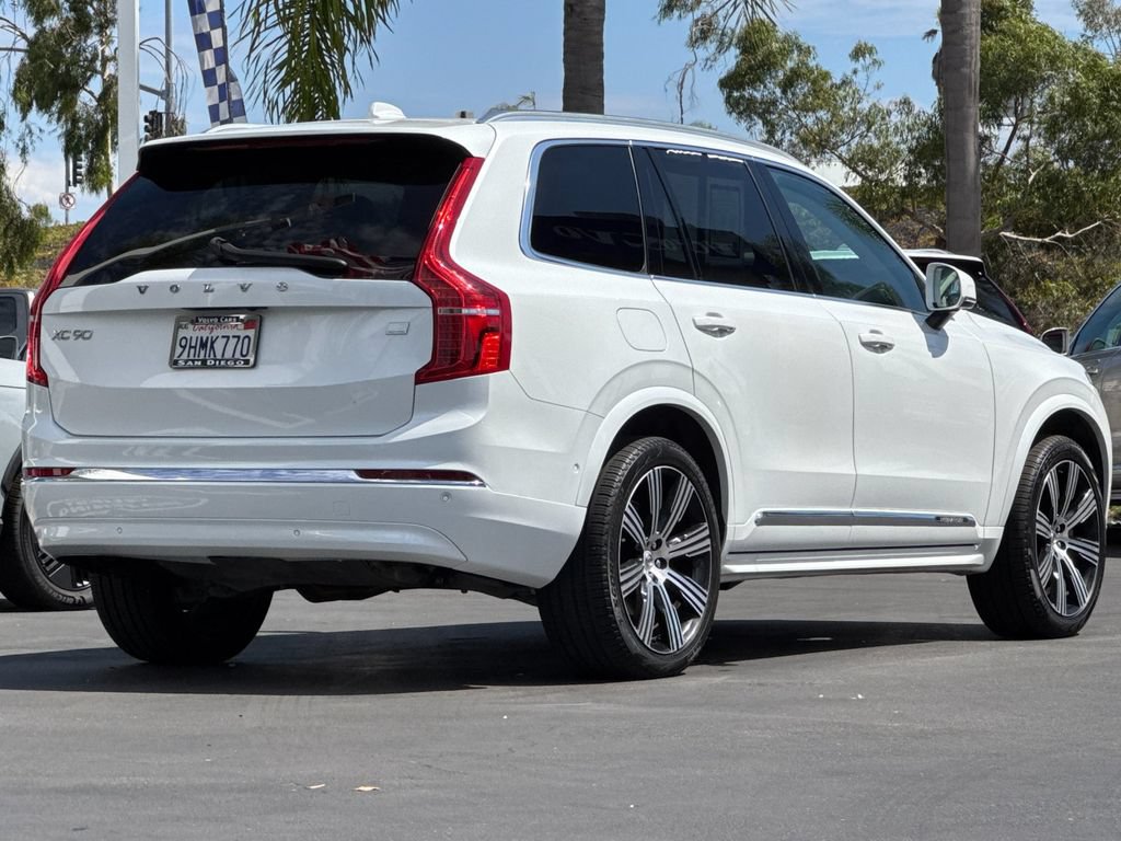 Certified 2023 Volvo XC90 T8 Plus AWD/4WD image 5