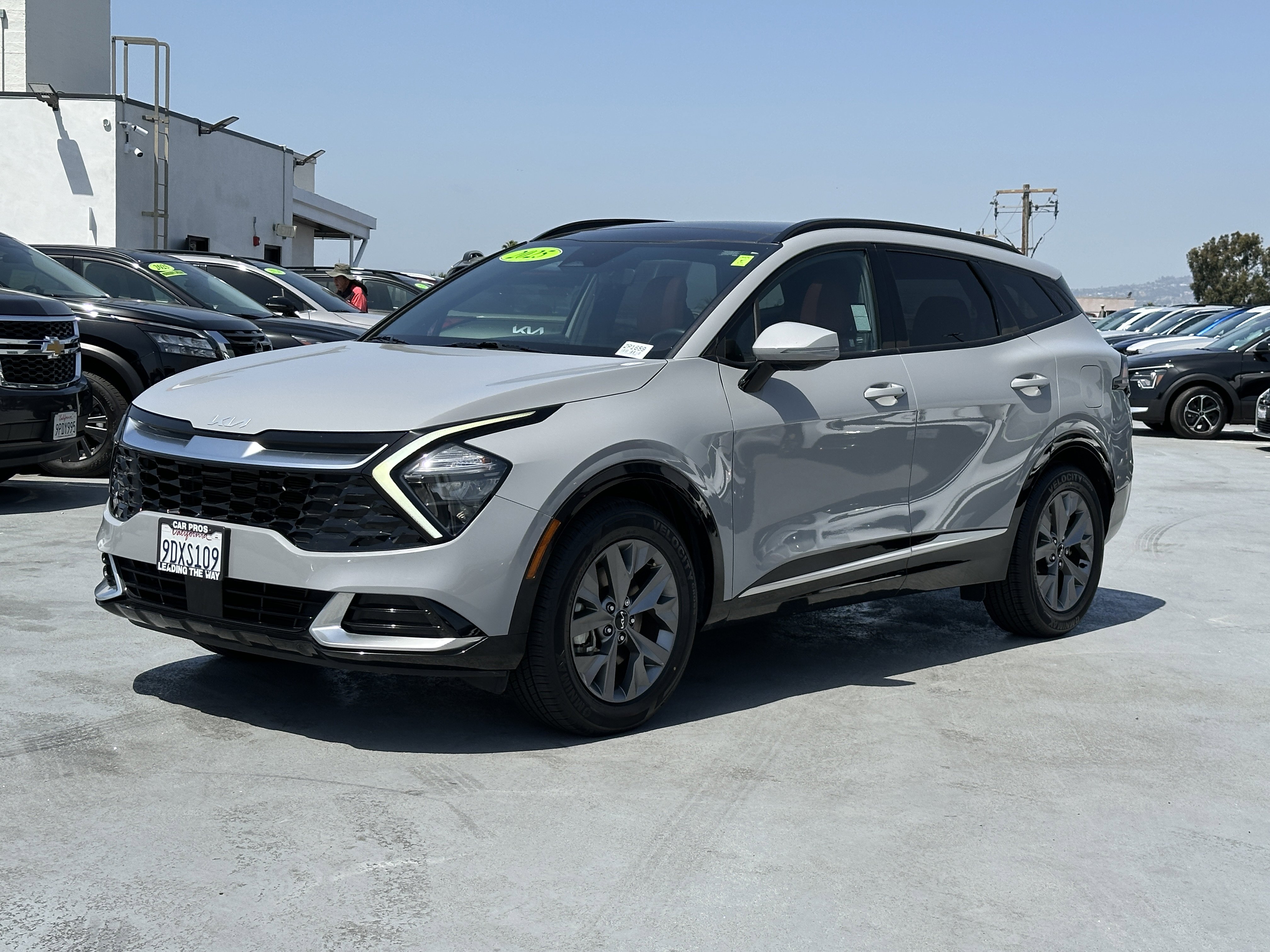 Certified 2023 Kia Sportage SX image 3